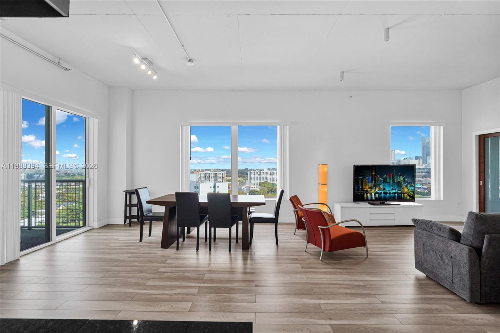 10 SW South River Dr #1615, Miami FL 33130