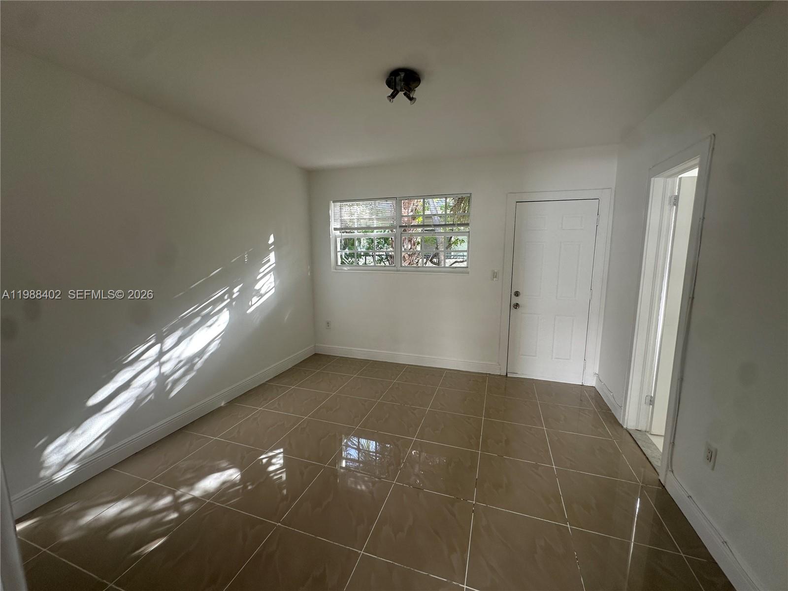 740 84th St #3, Miami Beach FL 33141