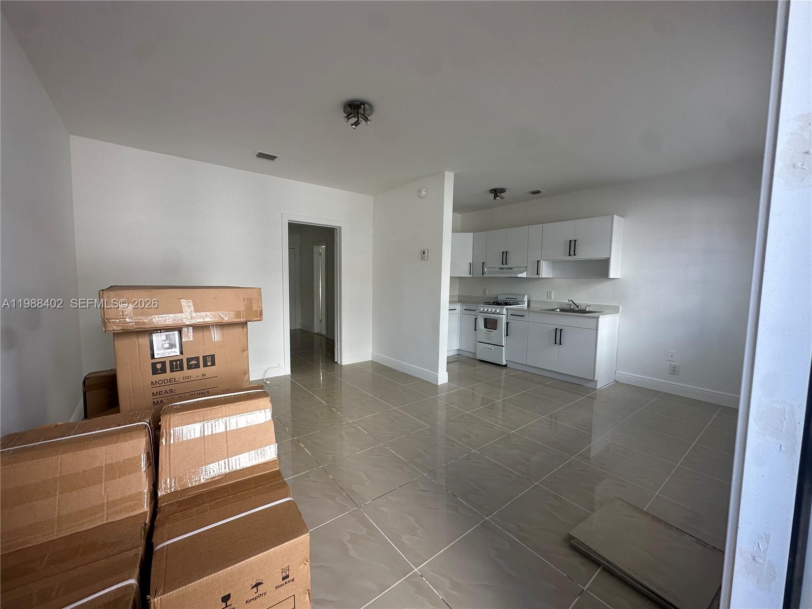 740 84th St #3, Miami Beach FL 33141