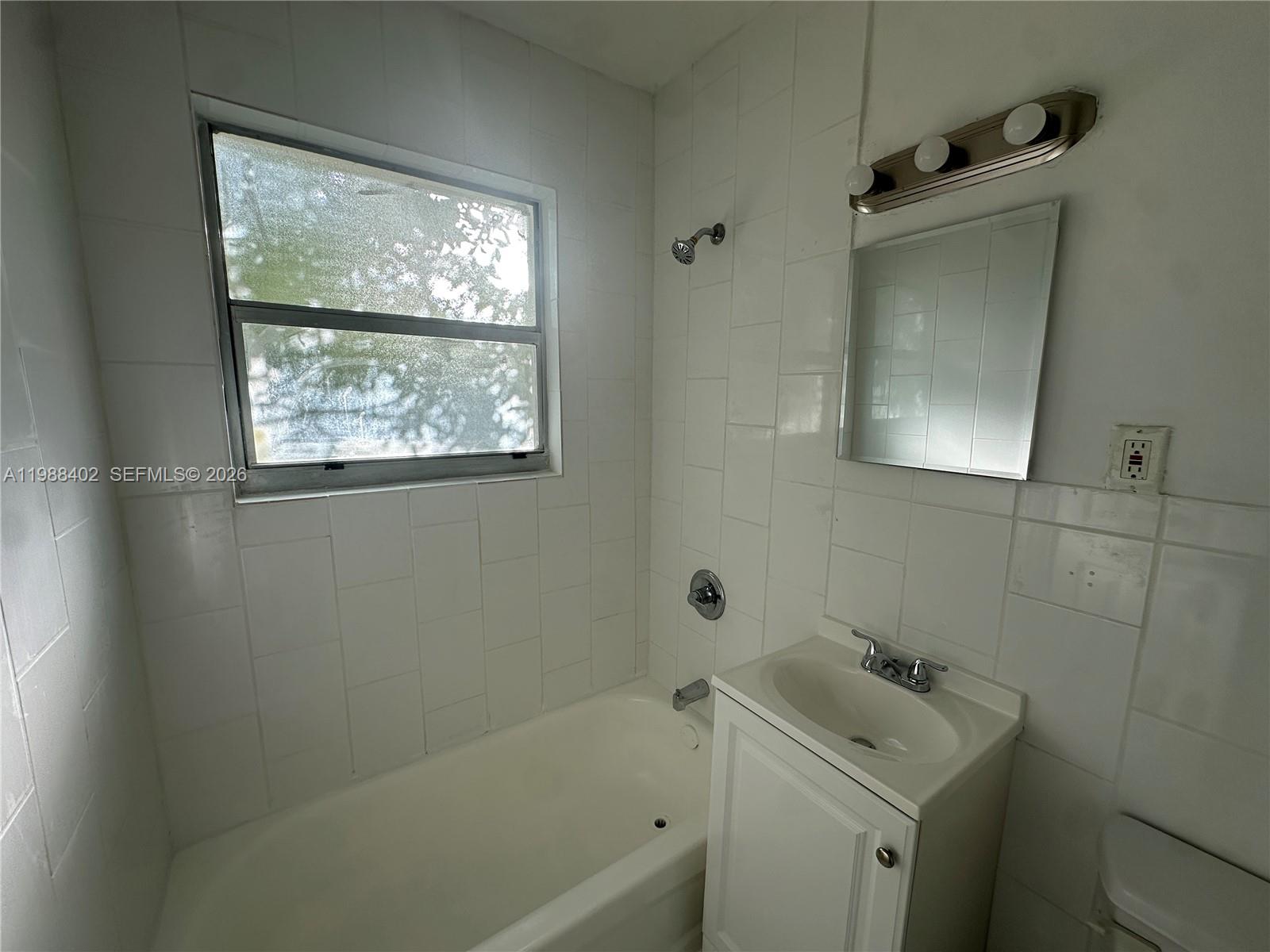 740 84th St #3, Miami Beach FL 33141