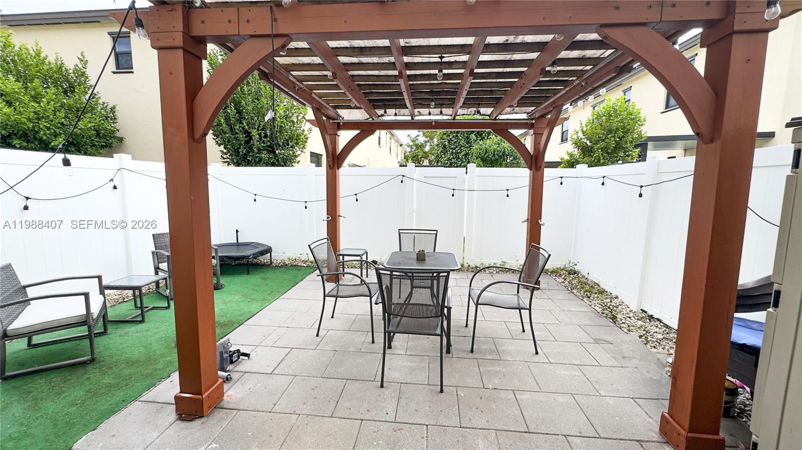 3318 W 106th Ter, Hialeah FL 33018
