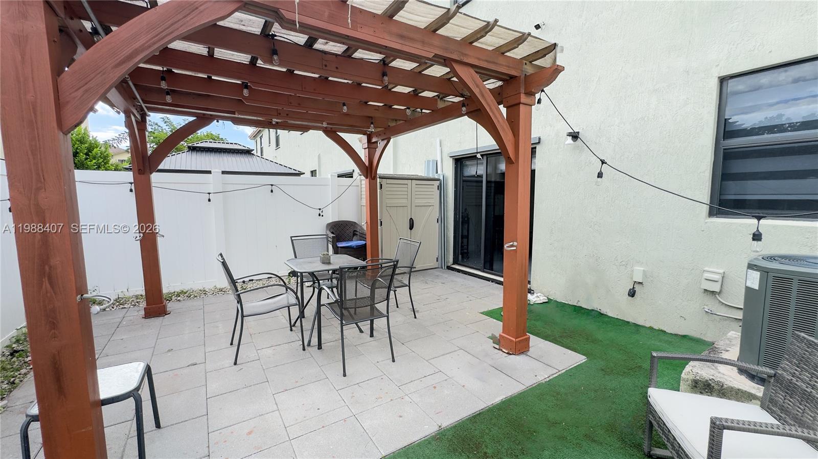 3318 W 106th Ter, Hialeah FL 33018