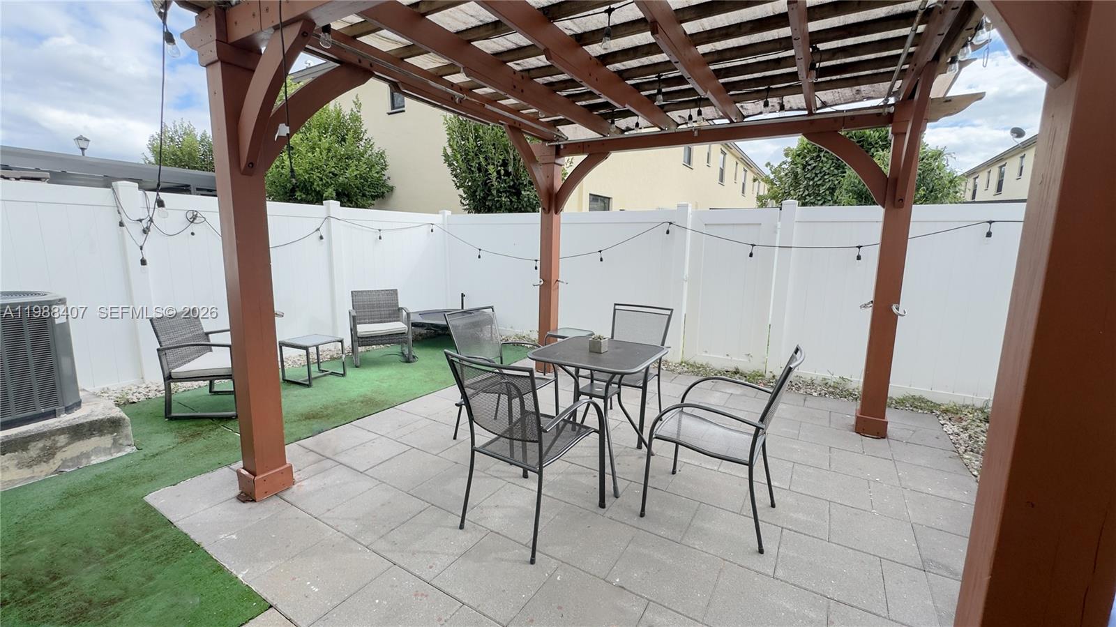 3318 W 106th Ter, Hialeah FL 33018