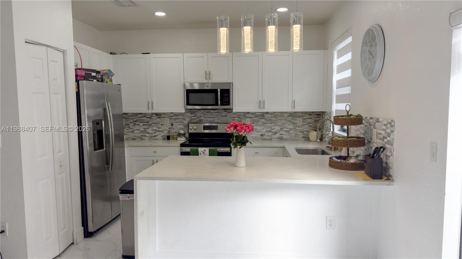 3318 W 106th Ter, Hialeah FL 33018
