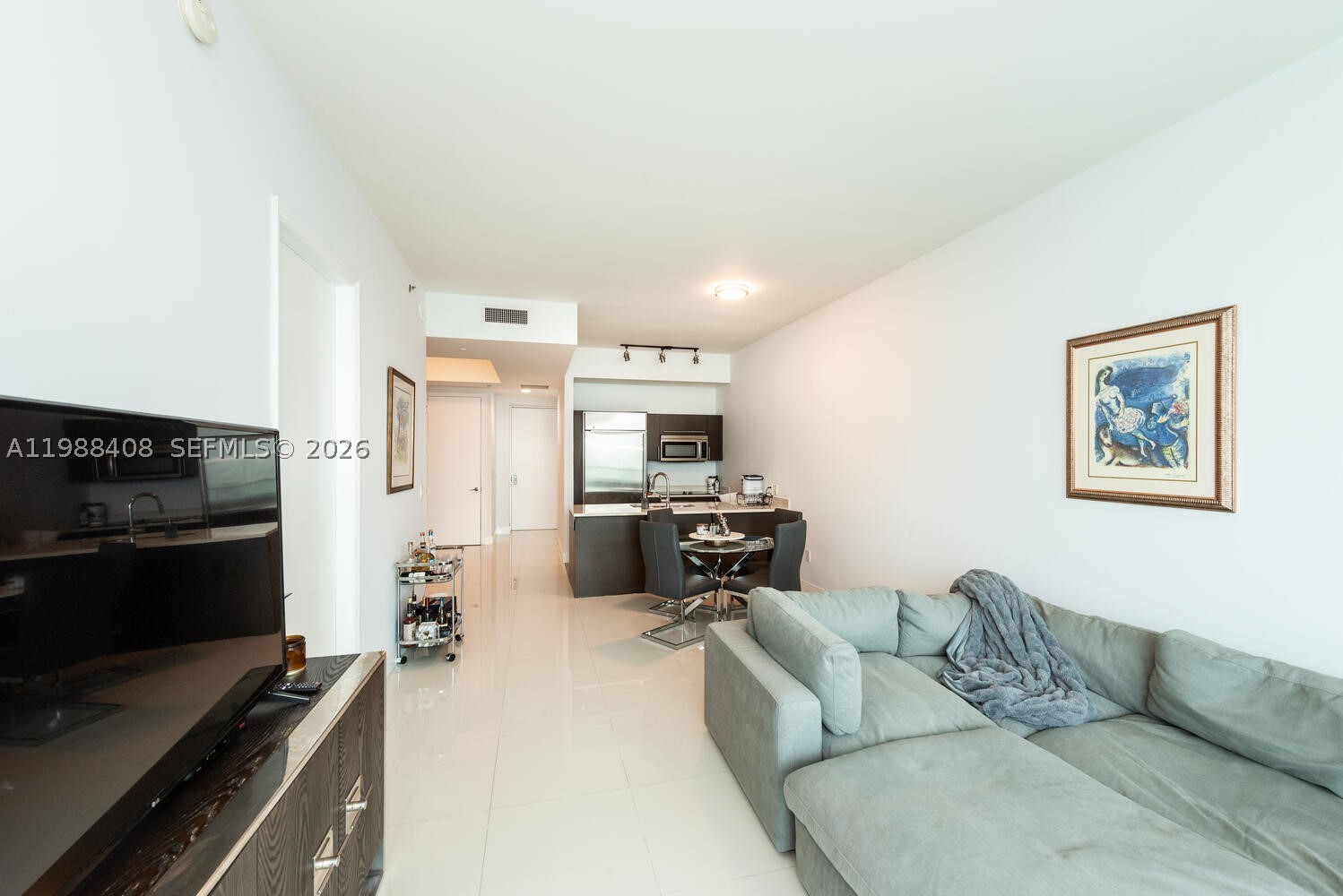55 SE 6th St #4200, Miami FL 33131