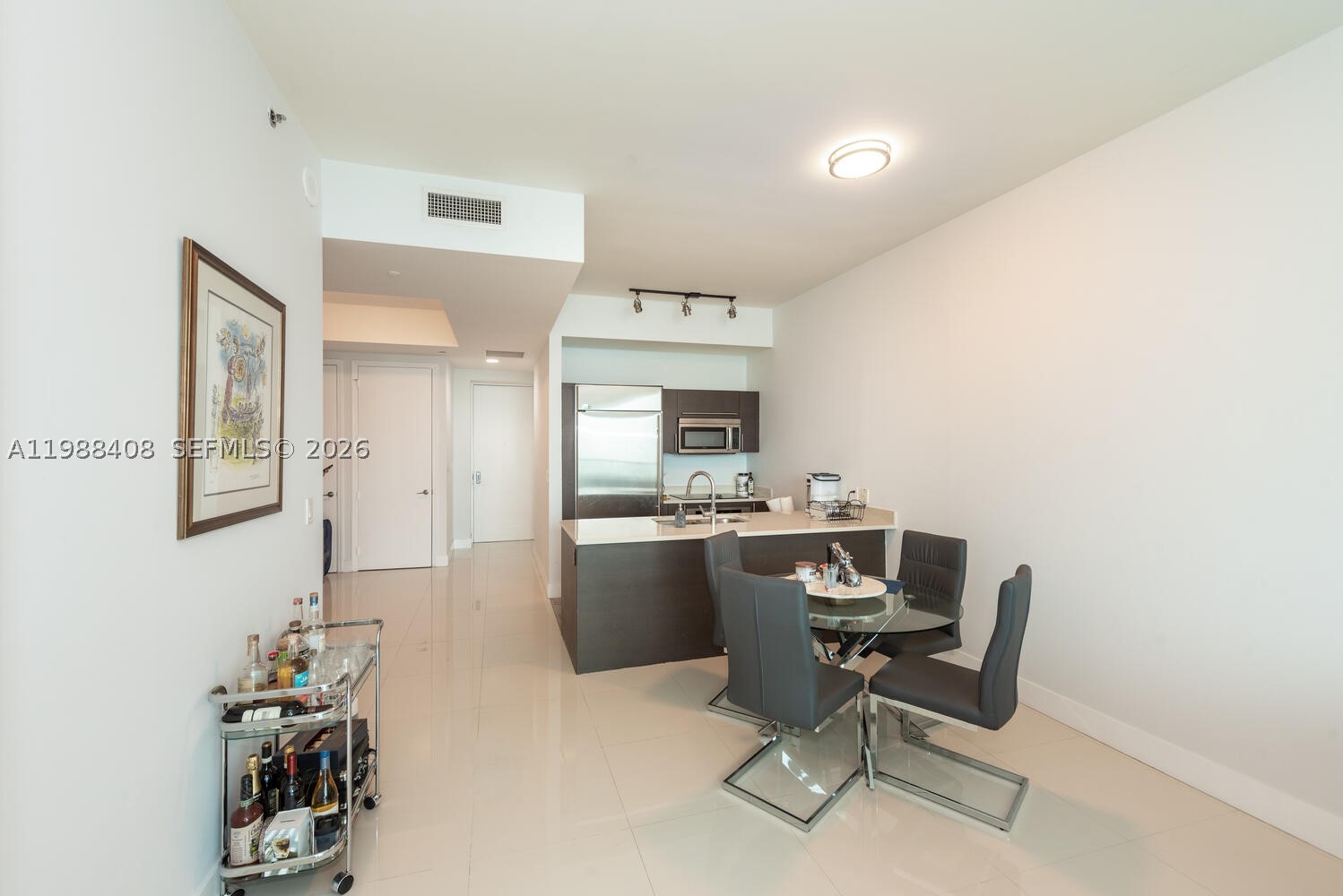 55 SE 6th St #4200, Miami FL 33131