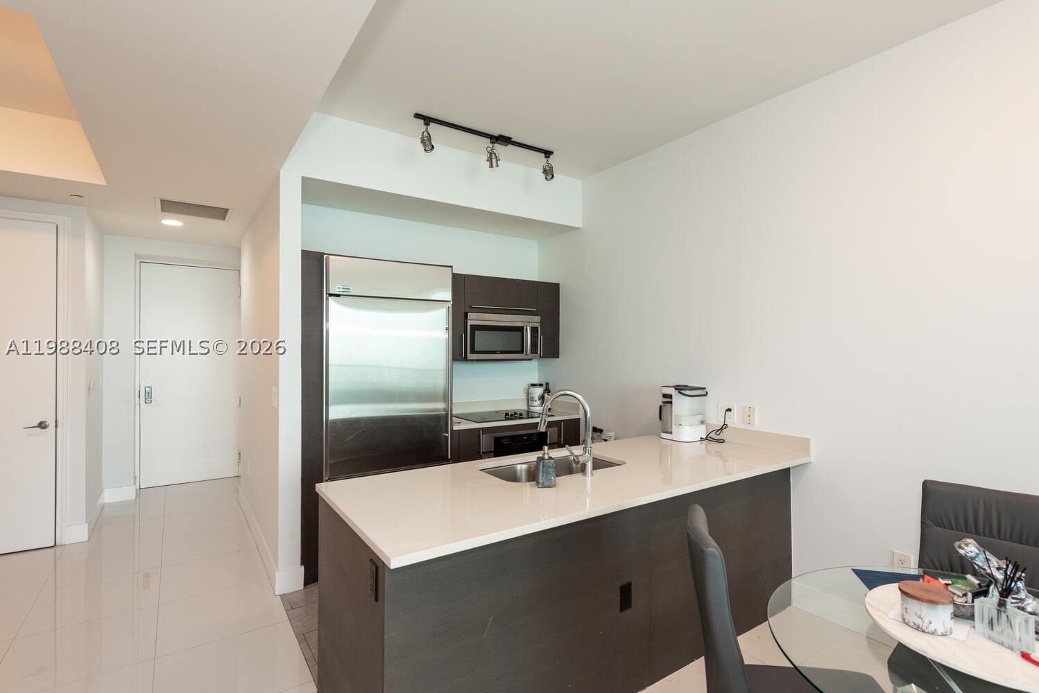 55 SE 6th St #4200, Miami FL 33131