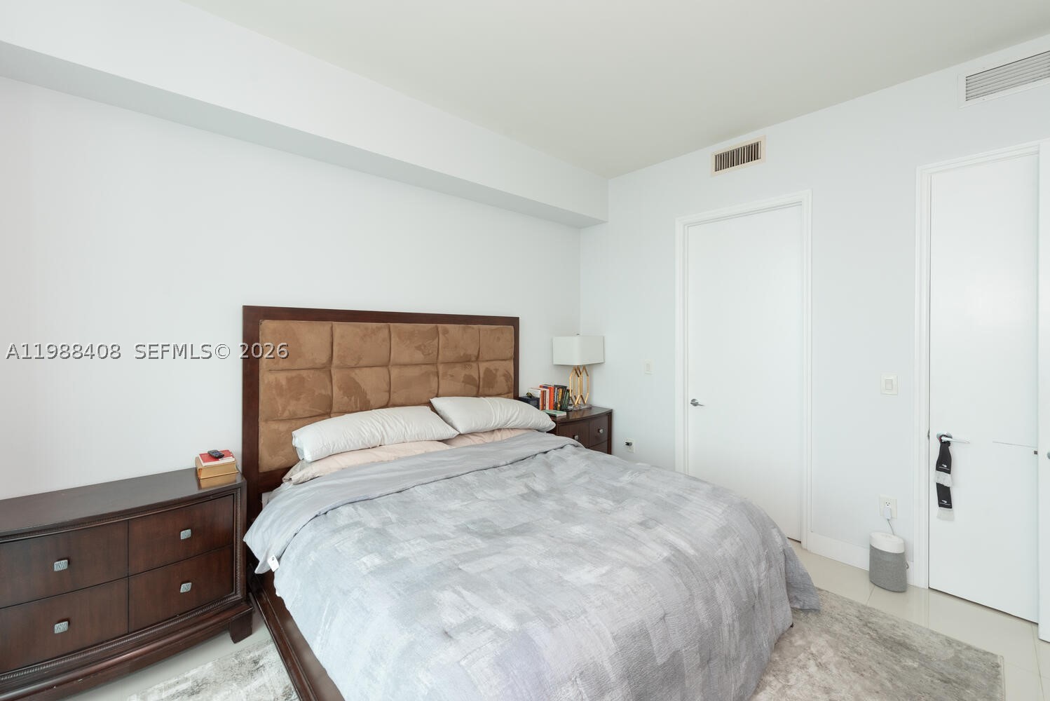 55 SE 6th St #4200, Miami FL 33131