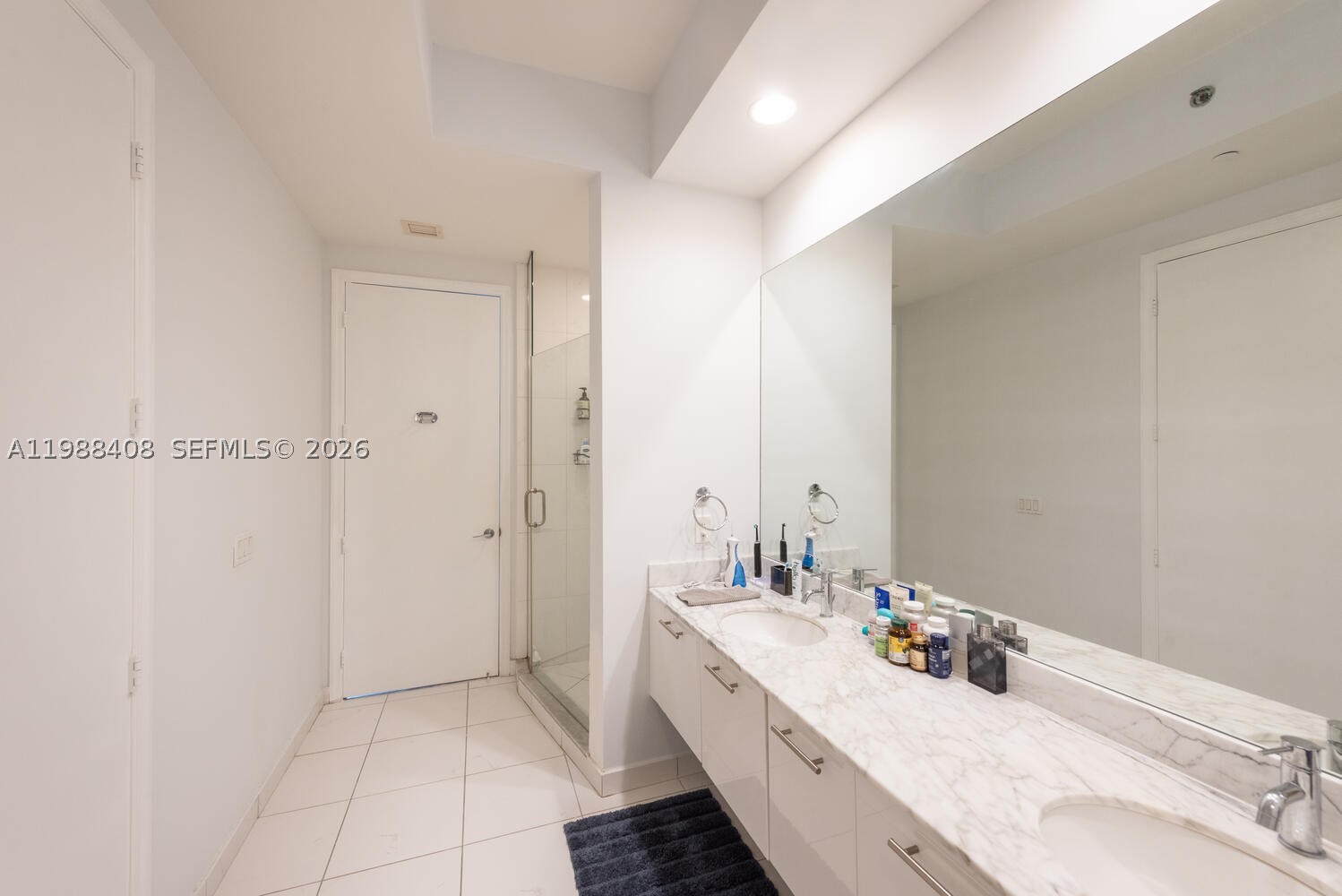 55 SE 6th St #4200, Miami FL 33131