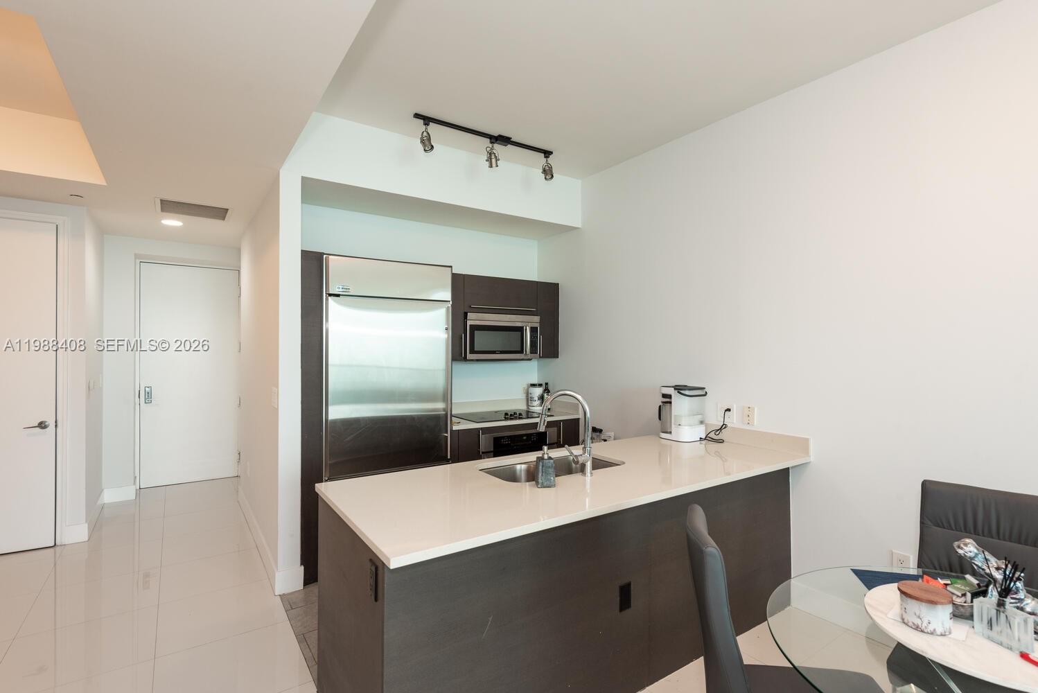 55 SE 6th St #4200, Miami FL 33131