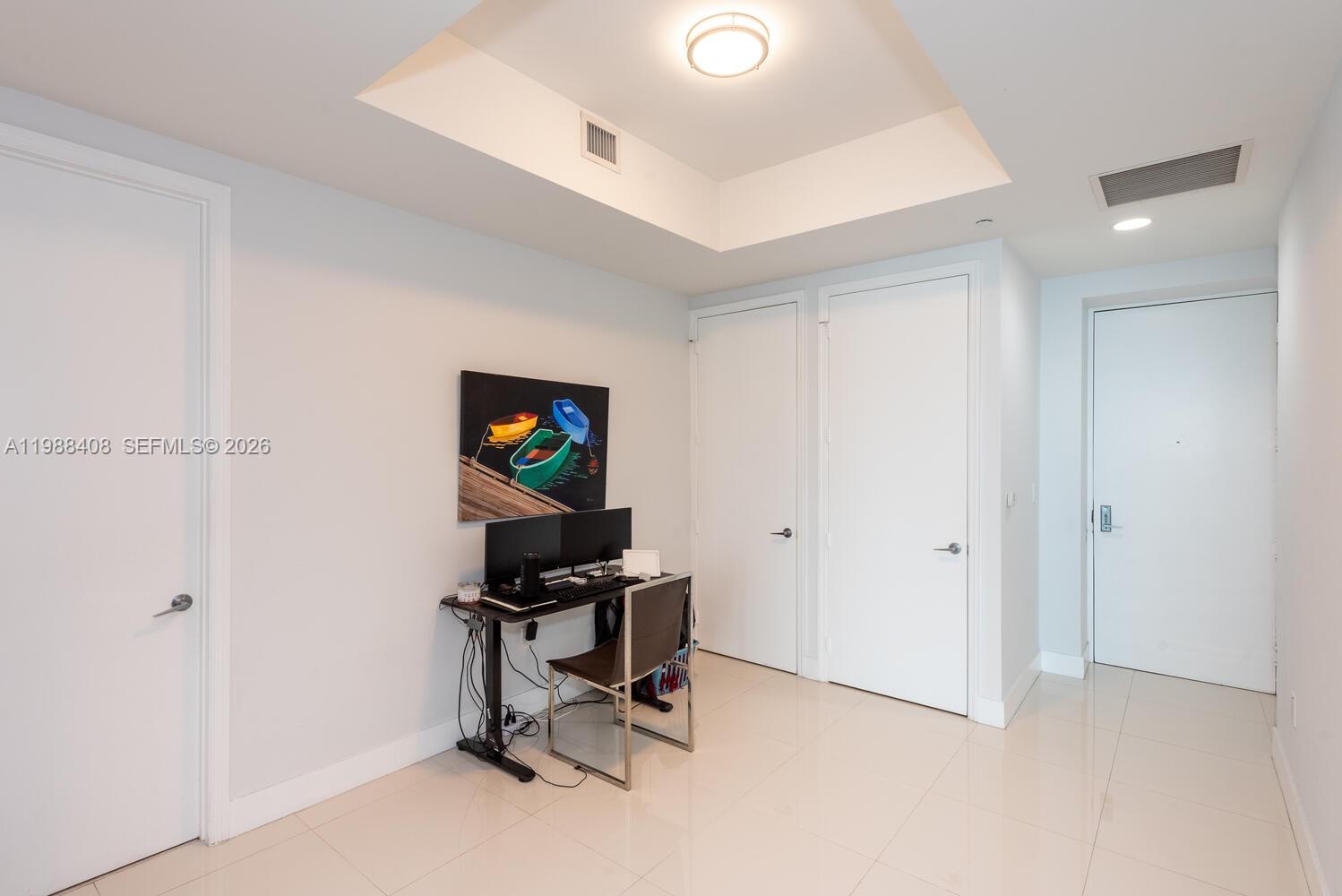 55 SE 6th St #4200, Miami FL 33131