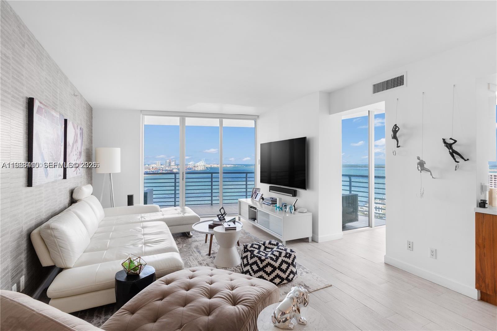 335 S Biscayne #2309, Miami FL 33131
