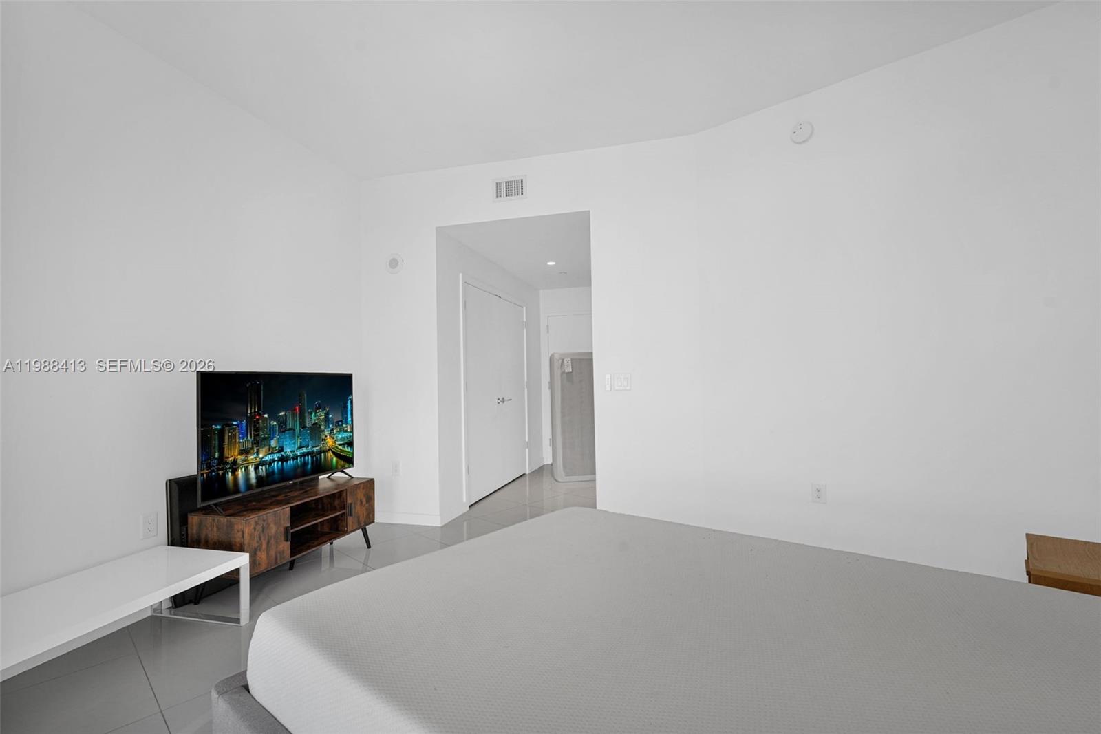 851 NE 1st Ave #2912, Miami FL 33132