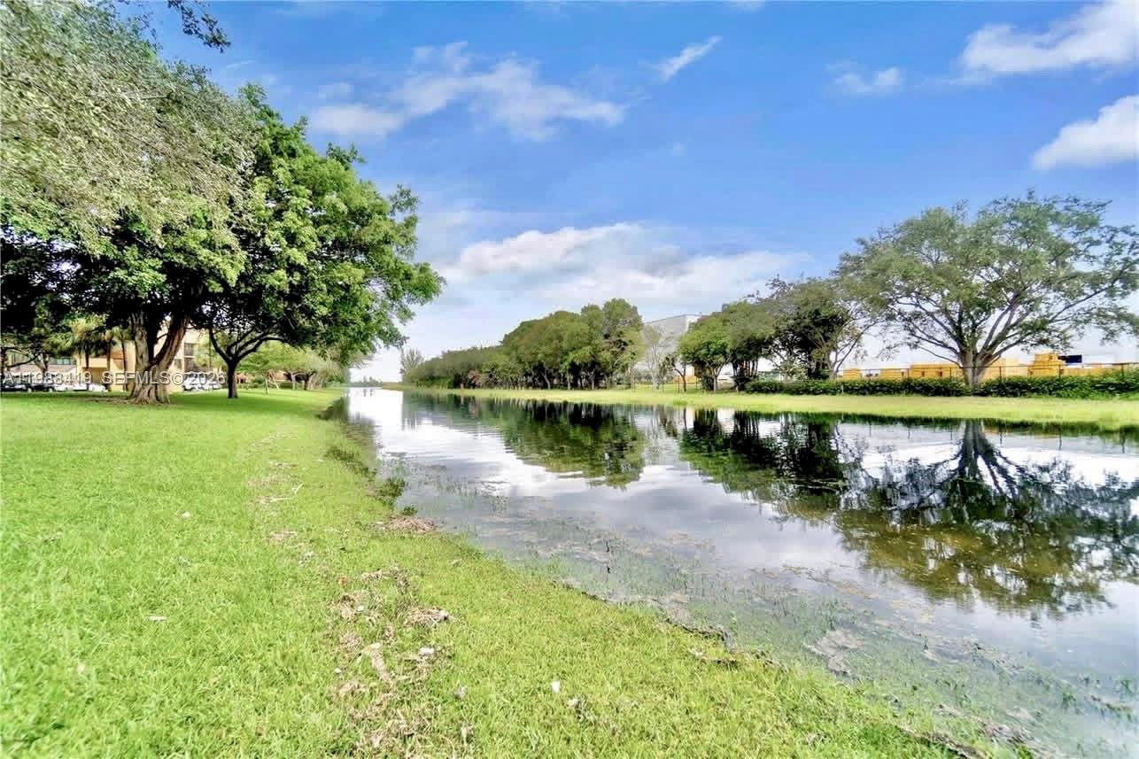 15525 N Miami Lakeway N #209-8, Miami Lakes FL 33014