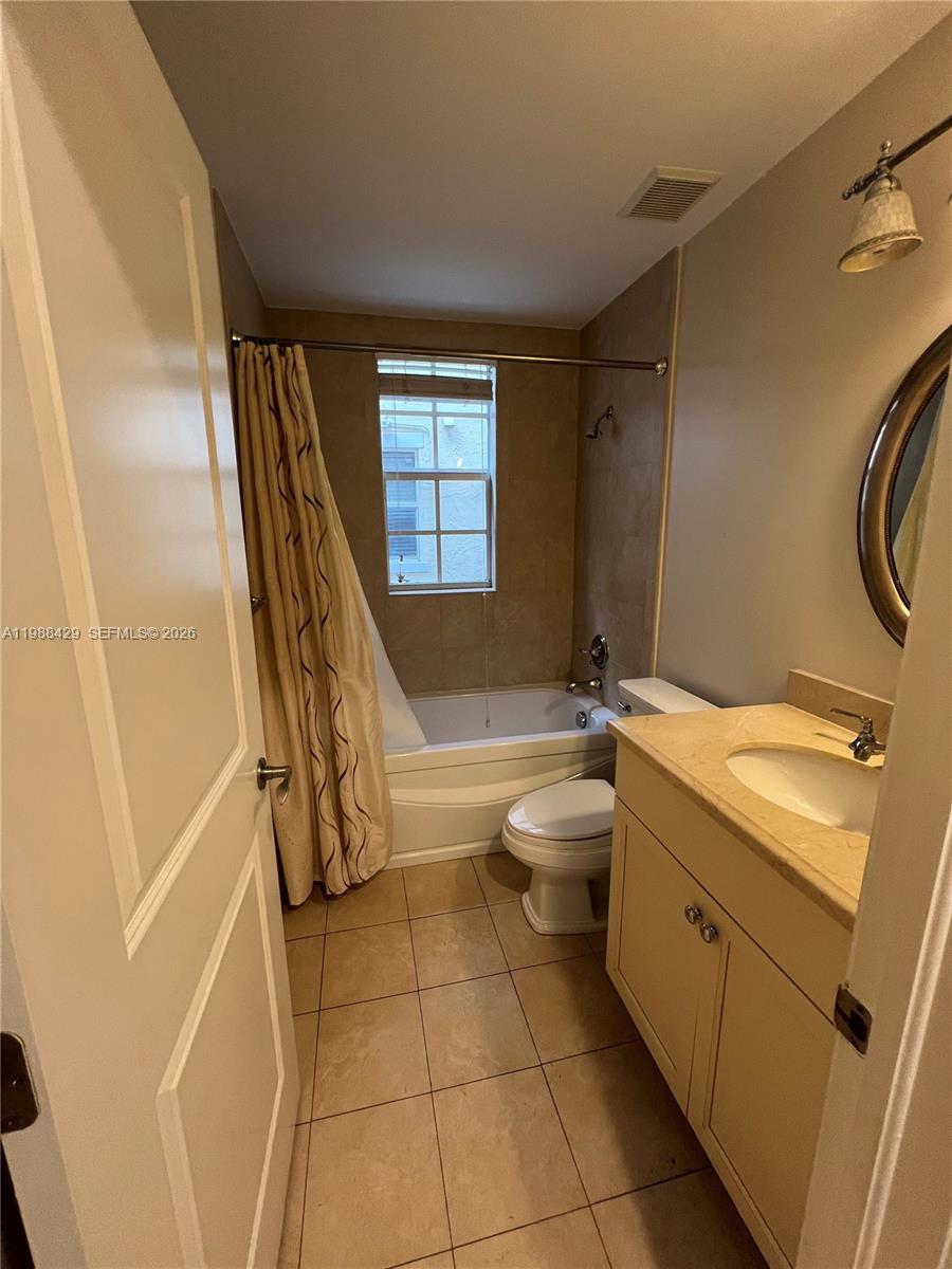481 Menendez Ave #9, Coral Gables FL 33146