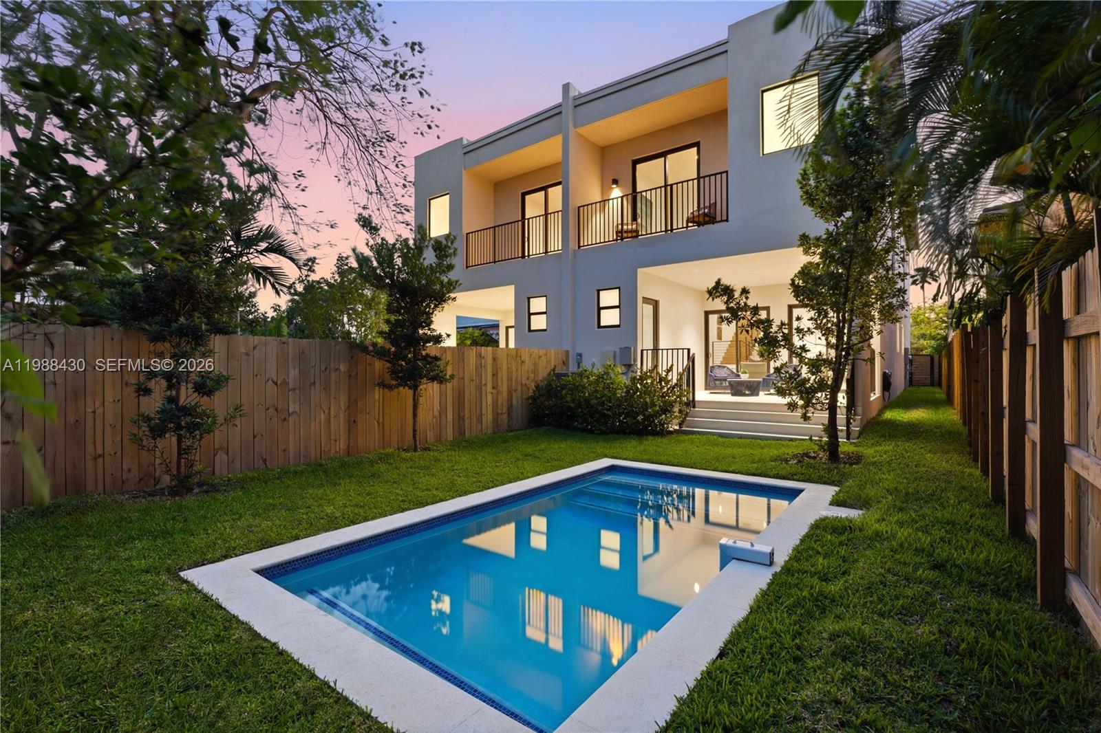 2925 SW 36th Ave, Miami FL 33133