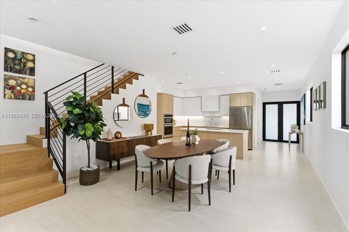 2925 SW 36th Ave, Miami FL 33133