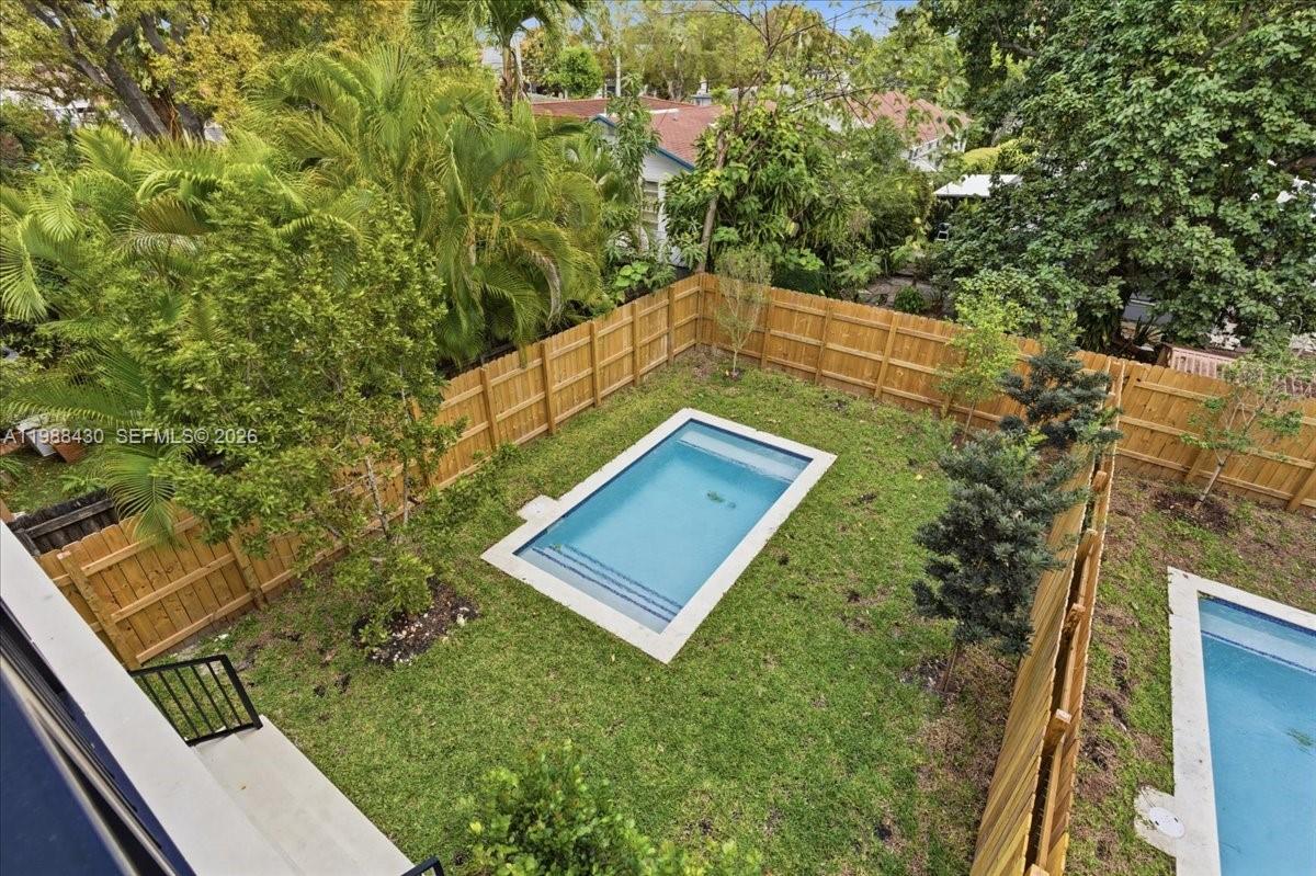 2925 SW 36th Ave, Miami FL 33133