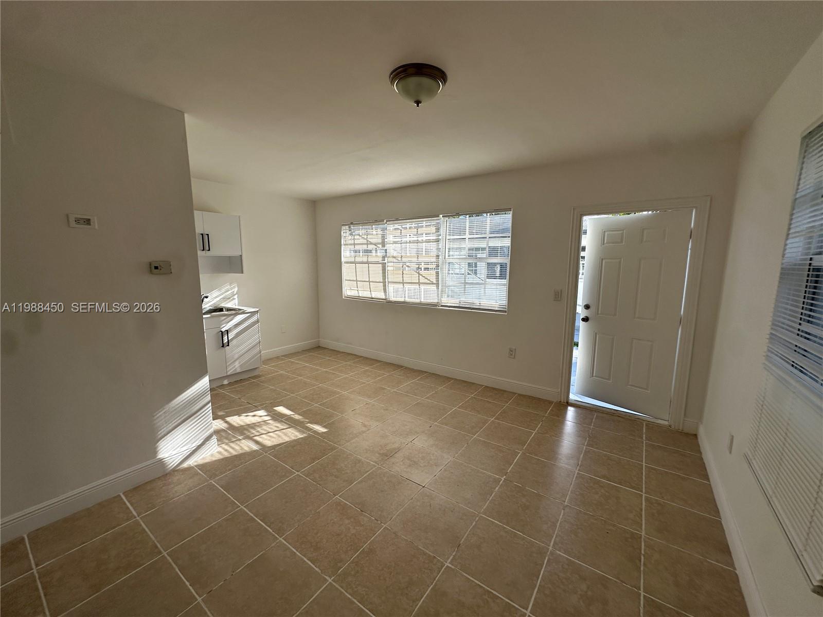 740 84th St #4, Miami Beach FL 33141