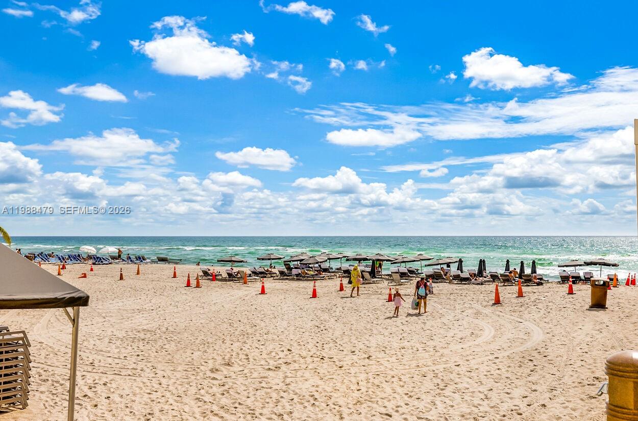 16699 Collins Ave #2007, Sunny Isles Beach FL 33160