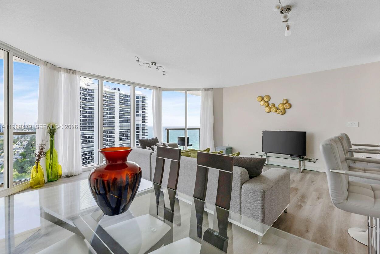 16699 Collins Ave #2007, Sunny Isles Beach FL 33160
