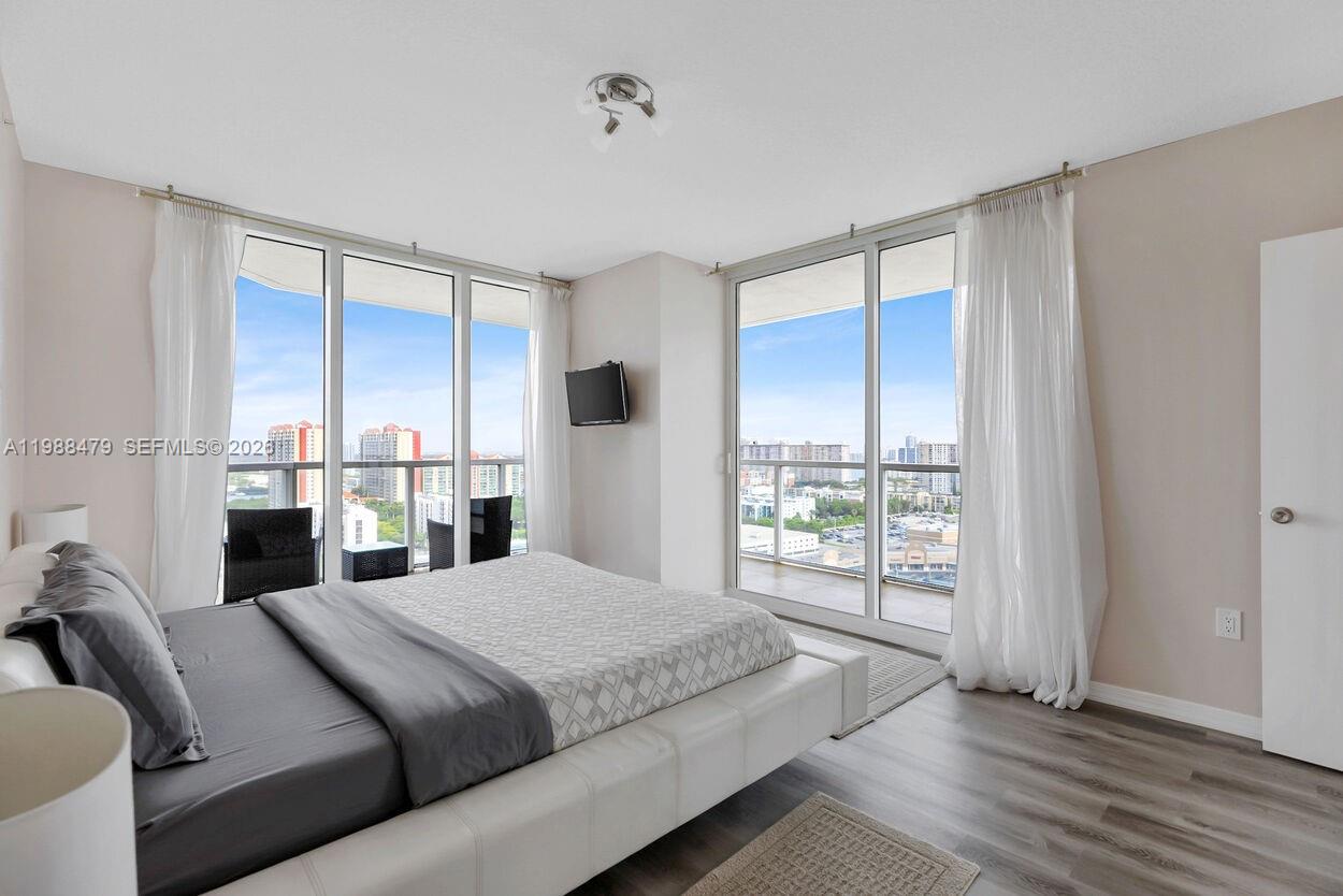 16699 Collins Ave #2007, Sunny Isles Beach FL 33160