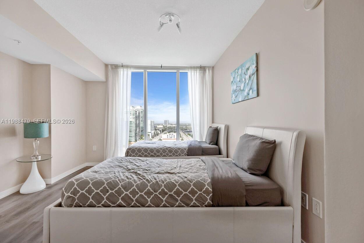 16699 Collins Ave #2007, Sunny Isles Beach FL 33160