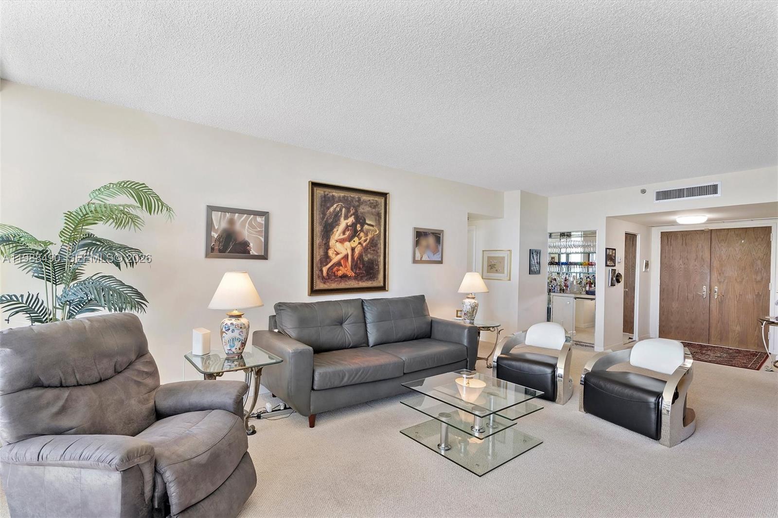 20281 E Country Cub Drive #1712, Aventura FL 33180