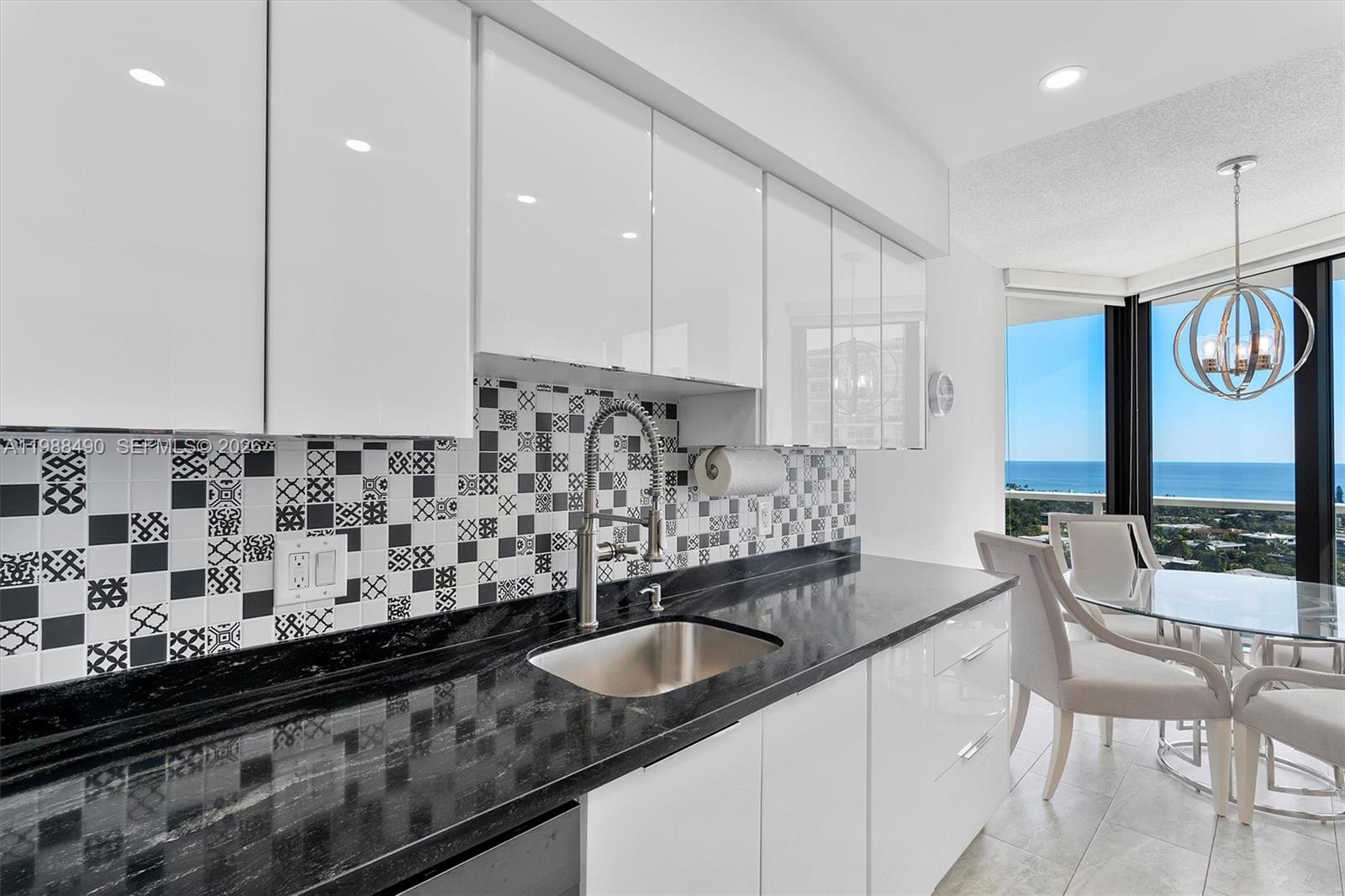 20281 E Country Cub Drive #1712, Aventura FL 33180