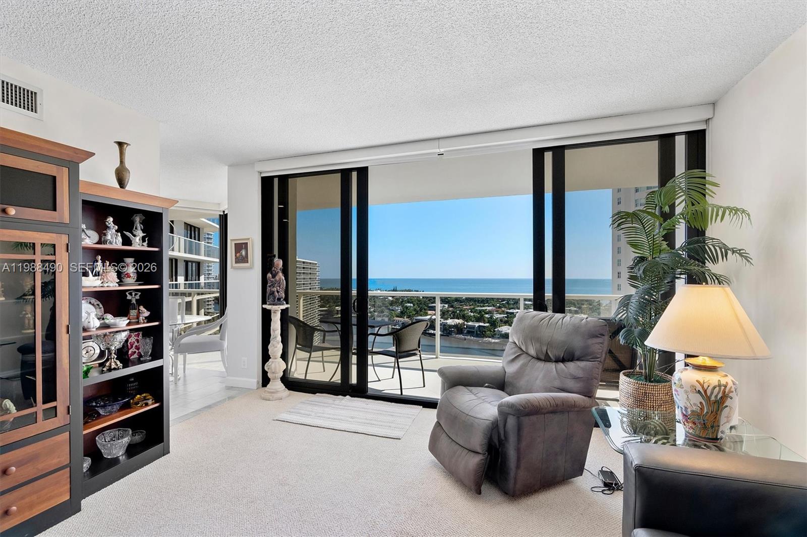20281 E Country Cub Drive #1712, Aventura FL 33180
