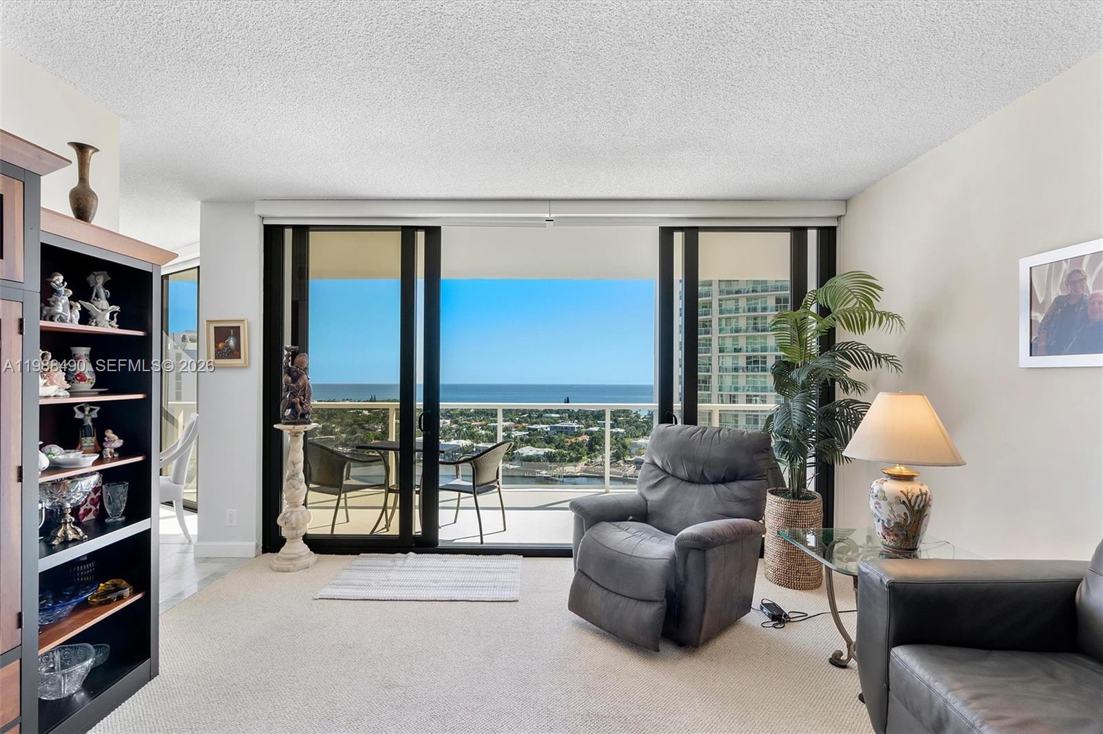 20281 E Country Cub Drive #1712, Aventura FL 33180