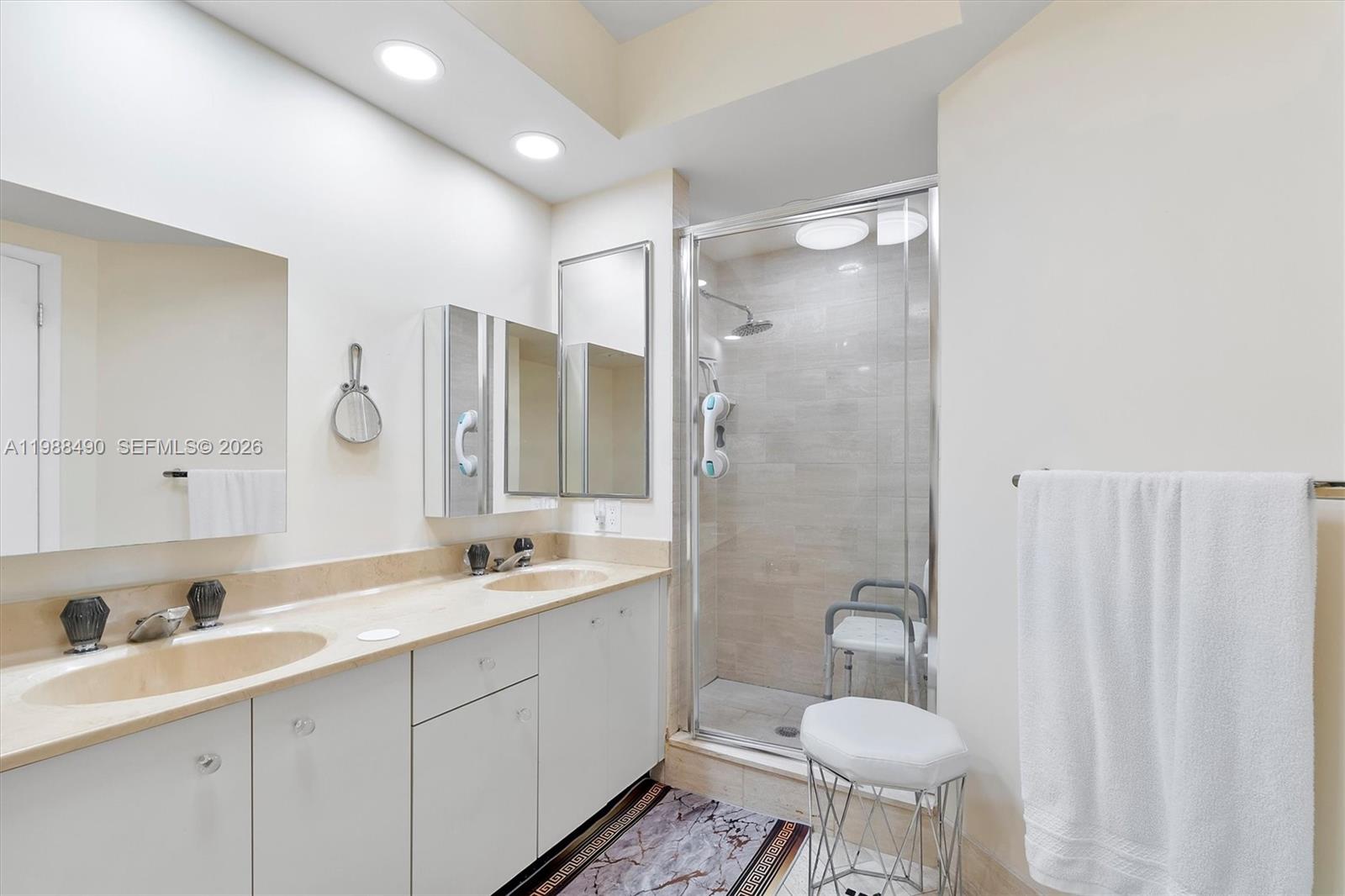 20281 E Country Cub Drive #1712, Aventura FL 33180