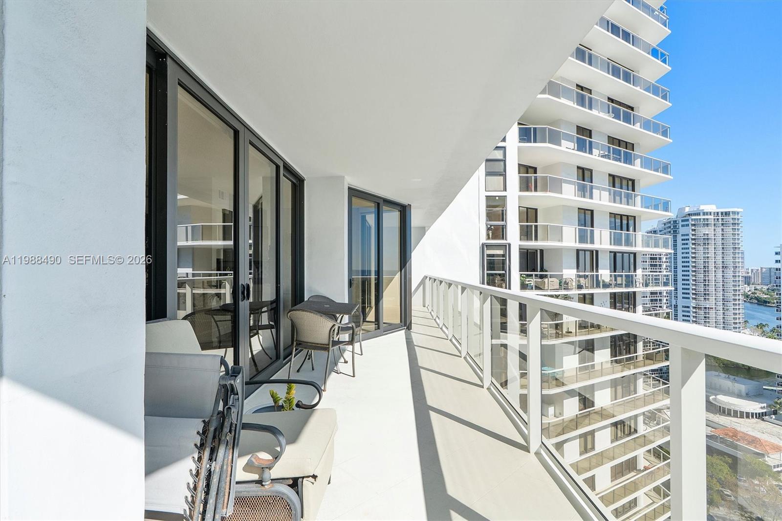 20281 E Country Cub Drive #1712, Aventura FL 33180