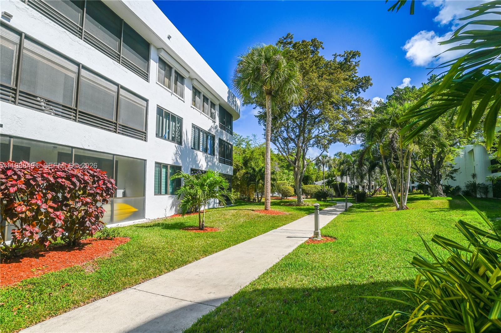 1490 Sheridan St #12A, Hollywood FL 33020