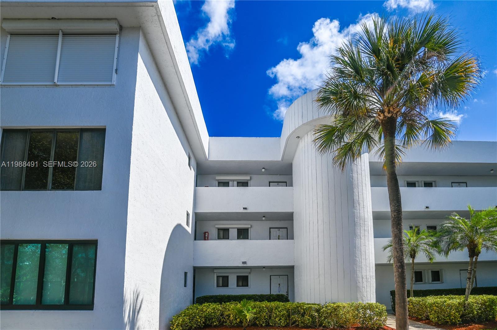 1490 Sheridan St #12A, Hollywood FL 33020