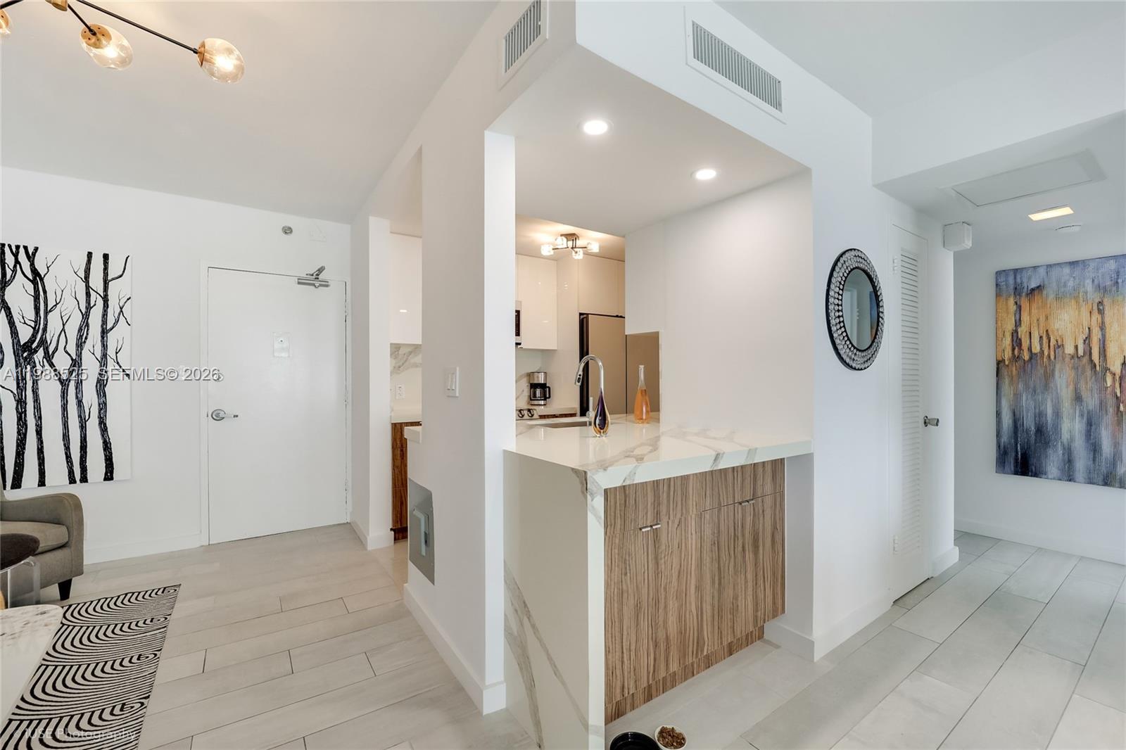 1000 West Ave #727, Miami Beach FL 33139