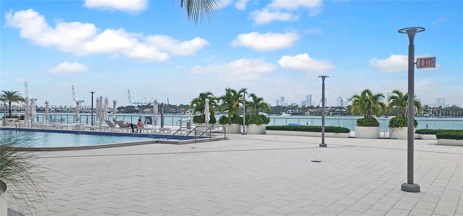 1000 West Ave #727, Miami Beach FL 33139
