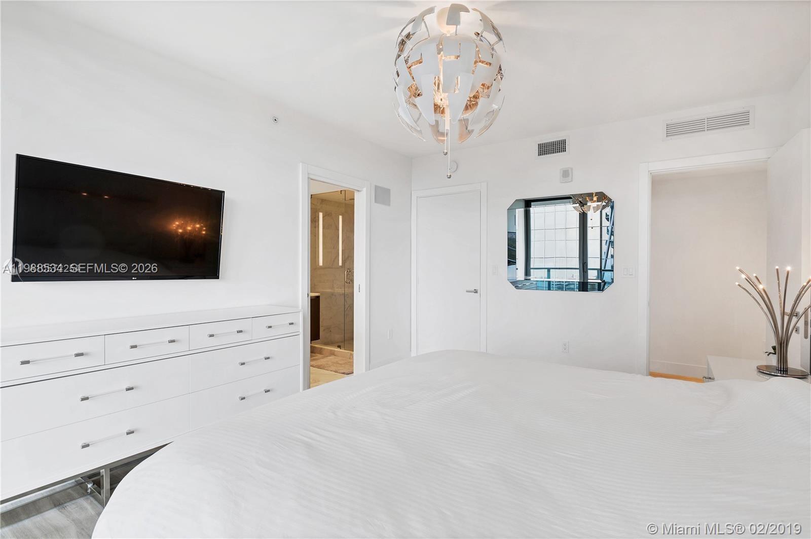 1451 Brickell Ave #1605, Miami FL 33131