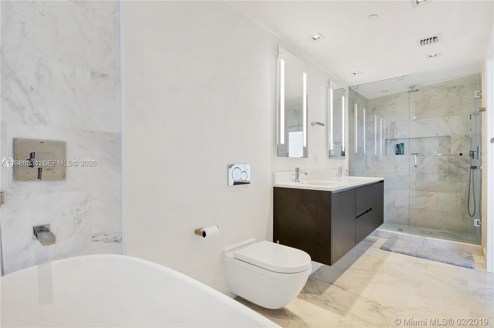 1451 Brickell Ave #1605, Miami FL 33131