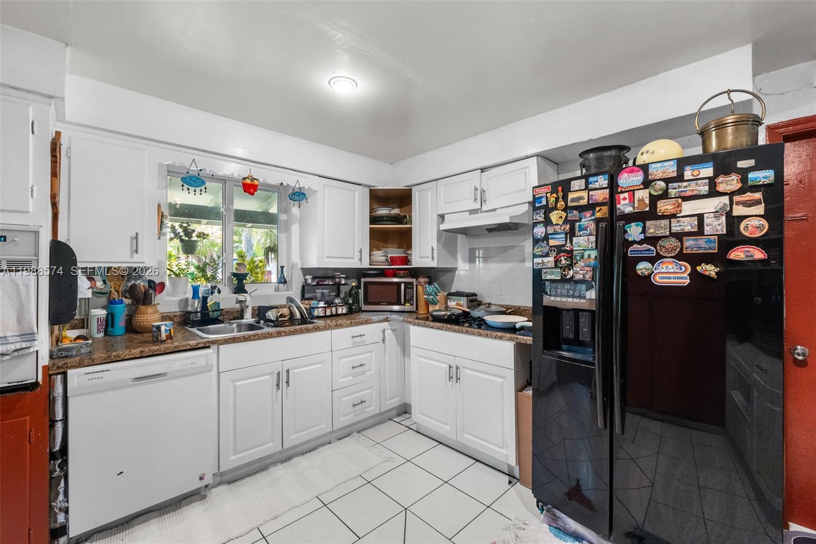 6005 SW 64th Pl, South Miami FL 33143