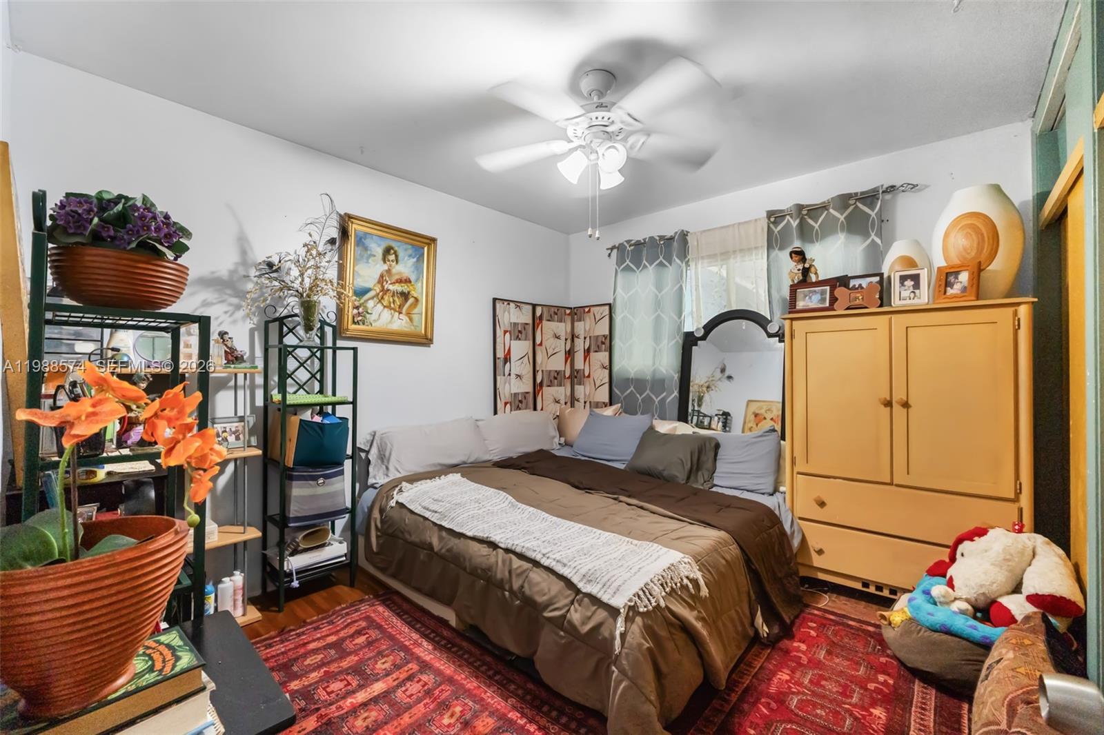 6005 SW 64th Pl, South Miami FL 33143