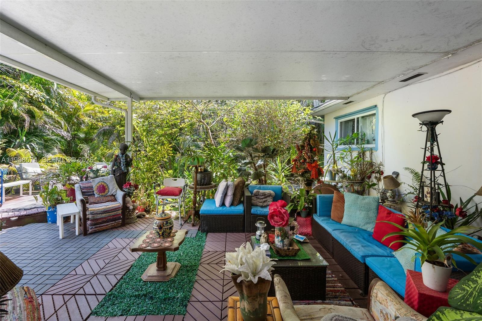 6005 SW 64th Pl, South Miami FL 33143