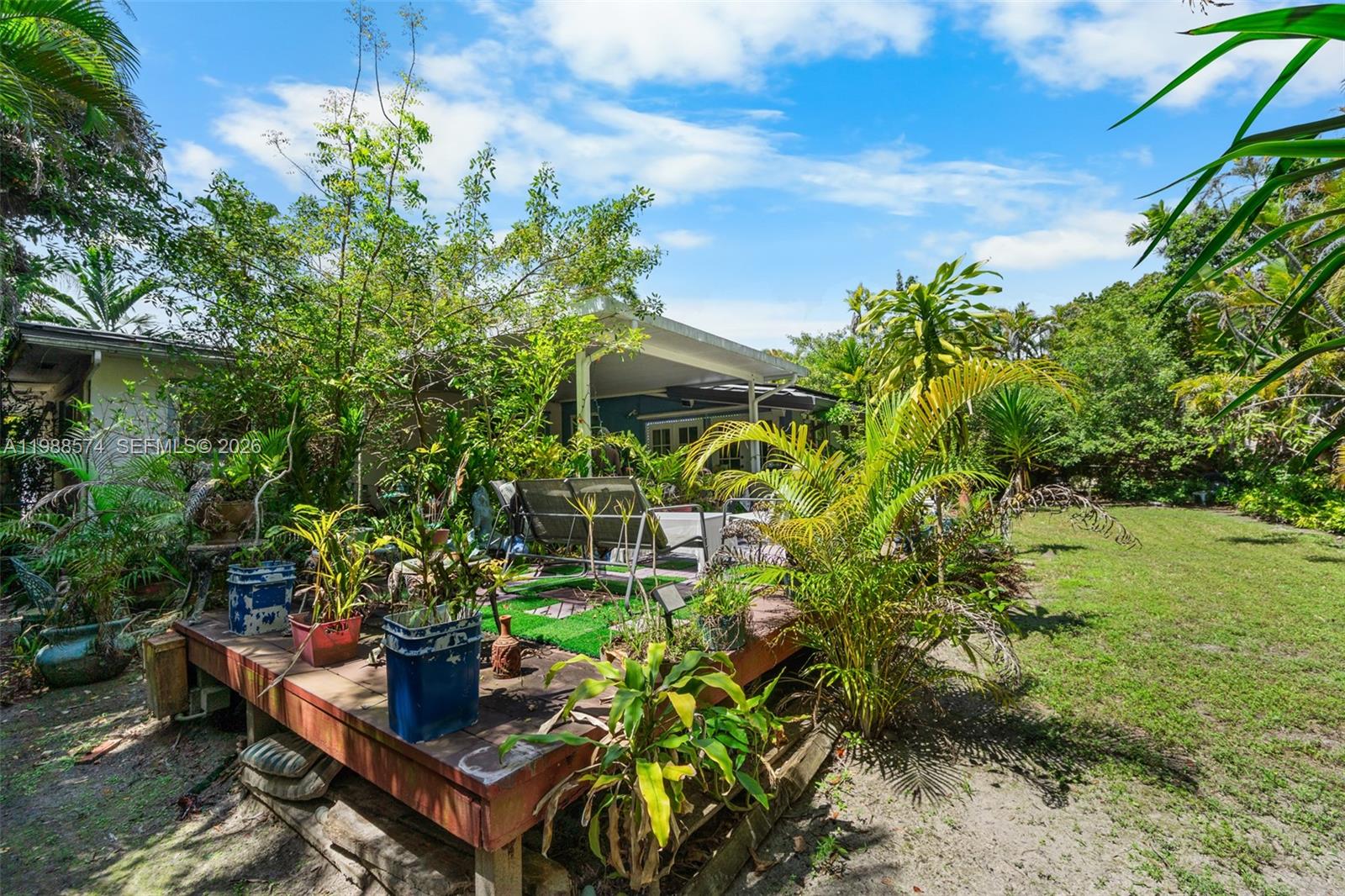 6005 SW 64th Pl, South Miami FL 33143