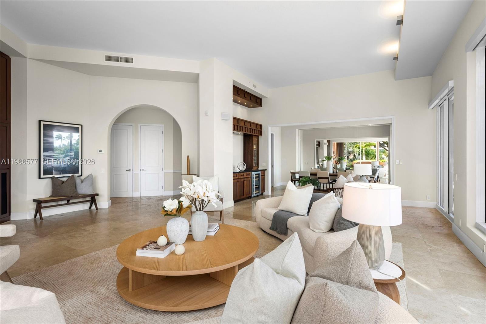 10 Edgewater Dr #Lanai South, Coral Gables FL 33133