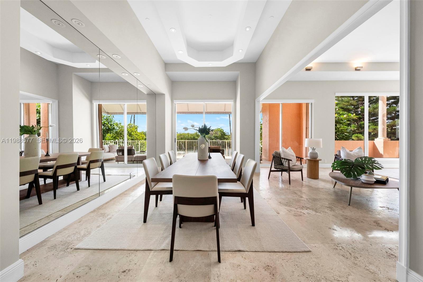 10 Edgewater Dr #Lanai South, Coral Gables FL 33133