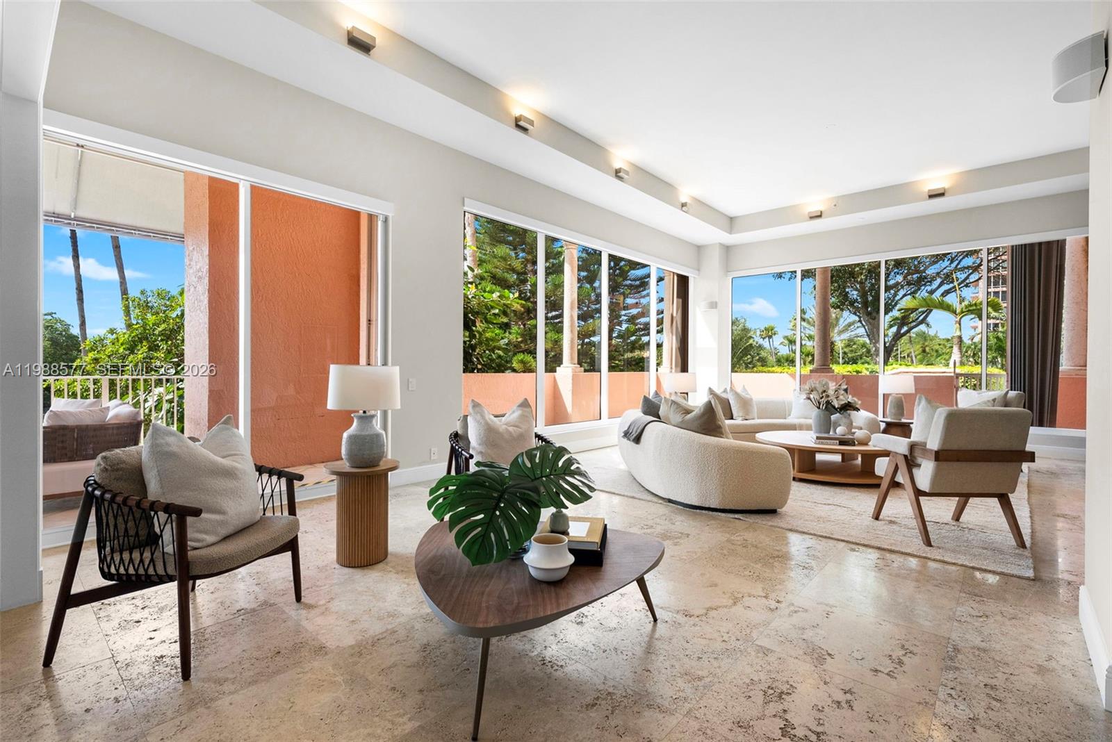 10 Edgewater Dr #Lanai South, Coral Gables FL 33133