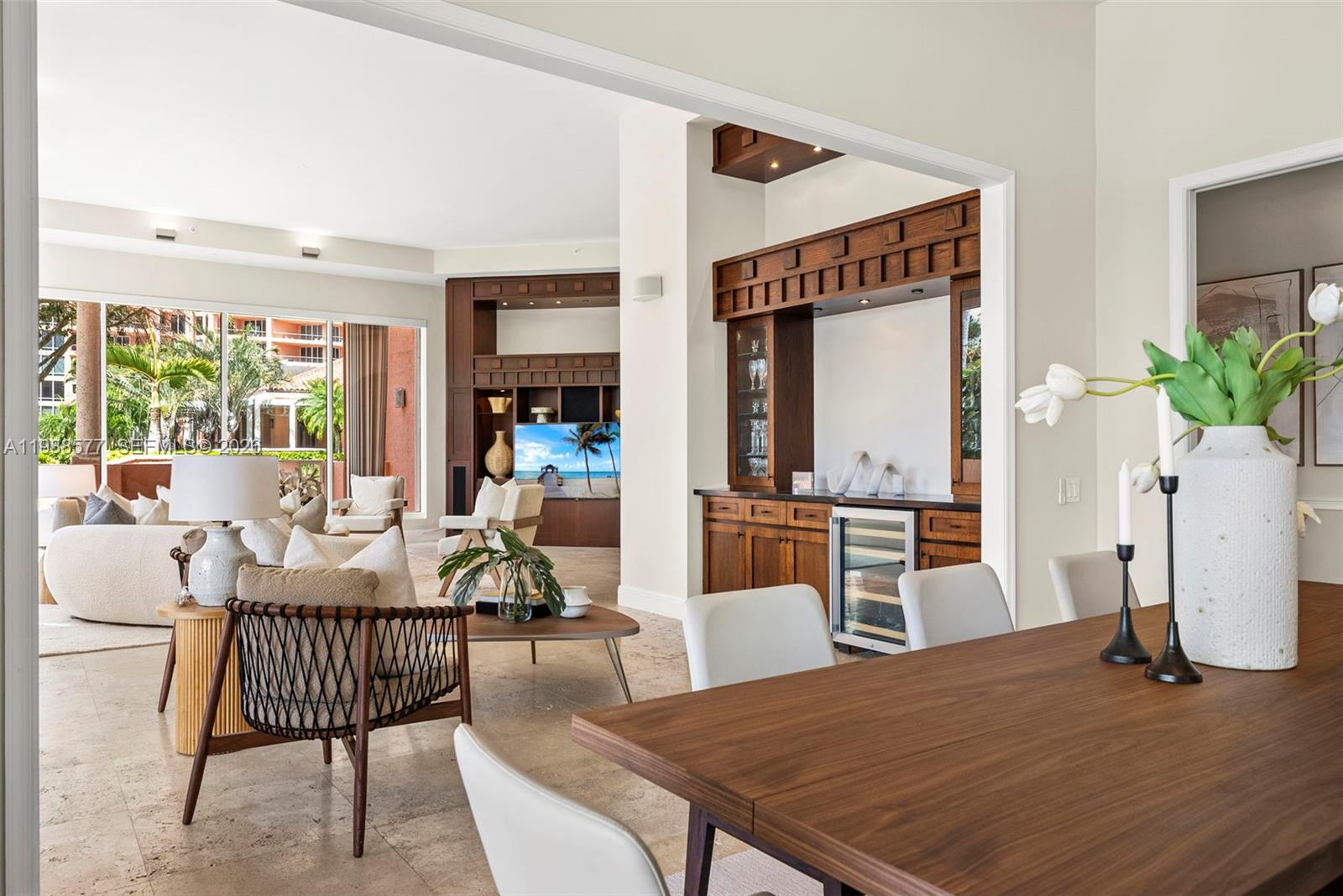 10 Edgewater Dr #Lanai South, Coral Gables FL 33133