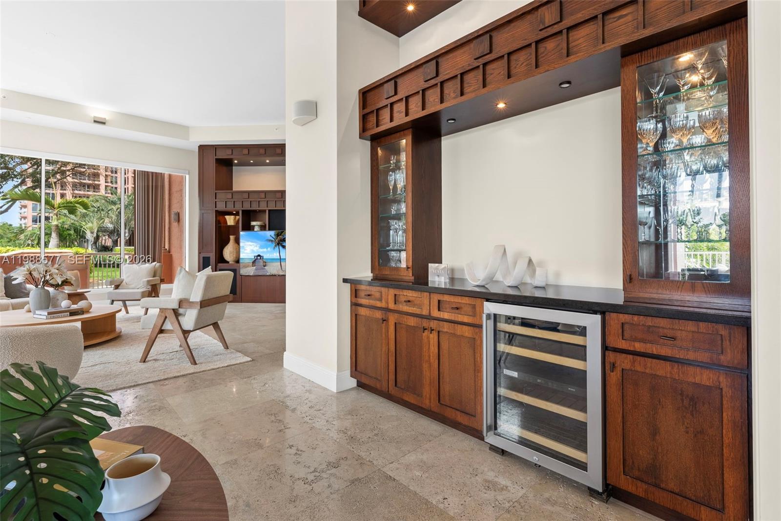 10 Edgewater Dr #Lanai South, Coral Gables FL 33133