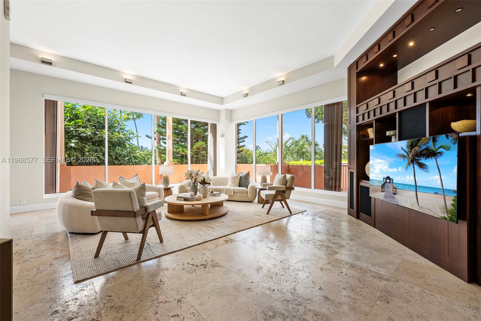 10 Edgewater Dr #Lanai South, Coral Gables FL 33133