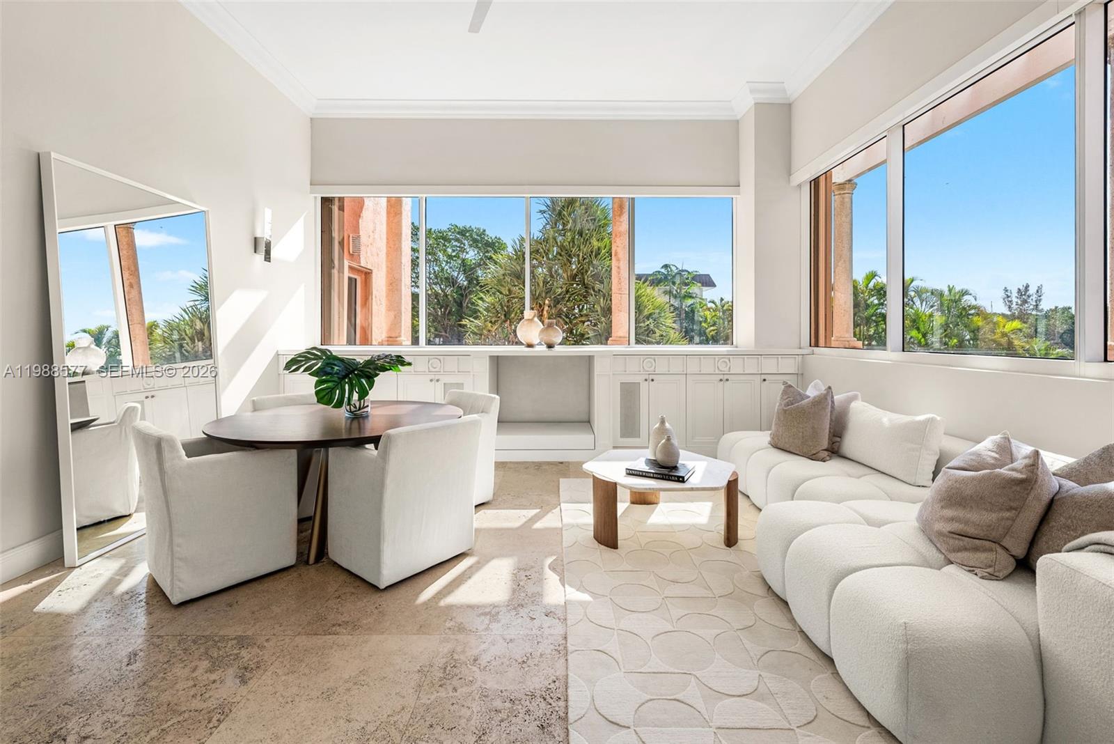 10 Edgewater Dr #Lanai South, Coral Gables FL 33133